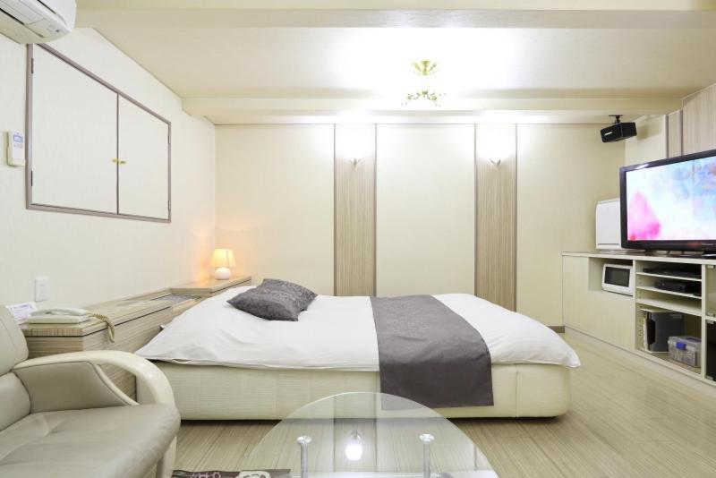 Hotel Mint House -Resort And Relaxation- Mihama  Екстериор снимка